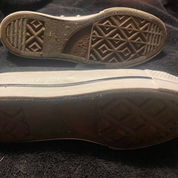 Low Platform Converse Chuck Taylor - Picture 2 of 6